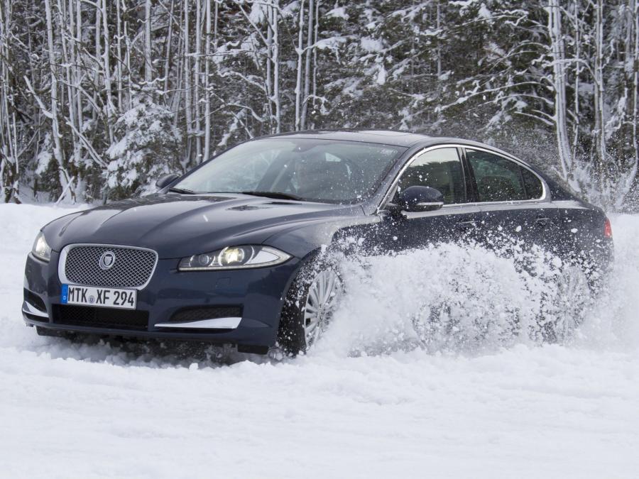  Jaguar XF 3.0 AWD 2012 года  (фото 4 из 9)
